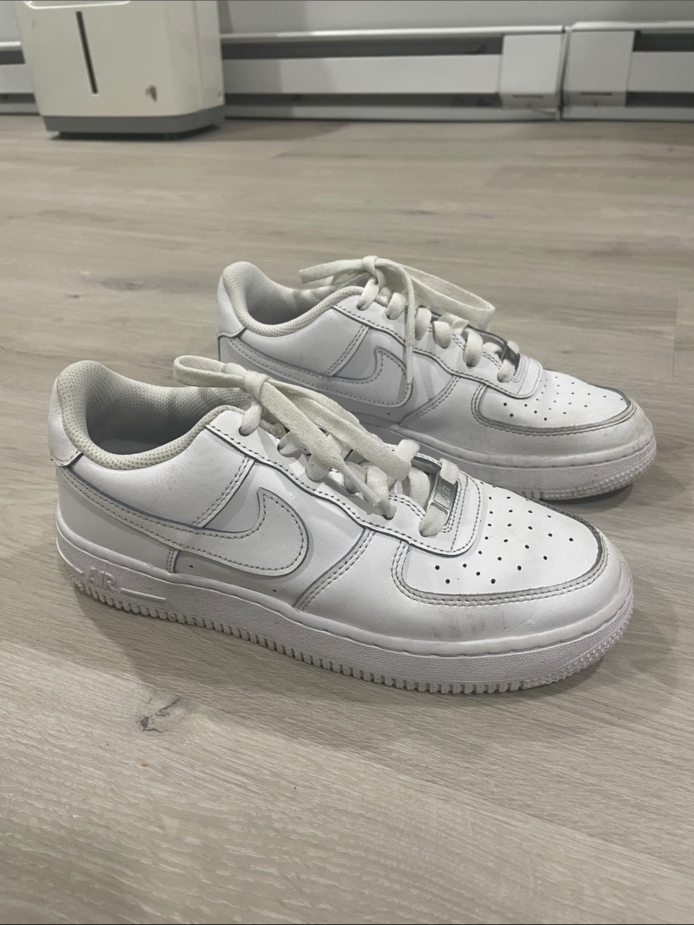 Nike White Air Force 1 Sneakers